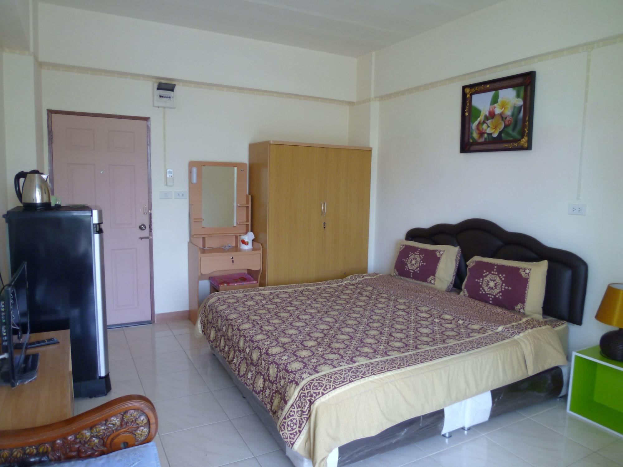 Vanlisut Hotel Ngamwongwan Nonthaburi Kültér fotó