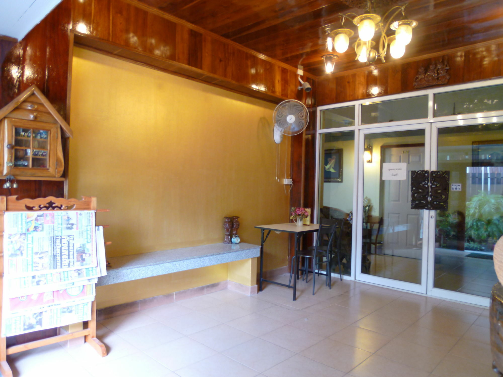 Vanlisut Hotel Ngamwongwan Nonthaburi Kültér fotó
