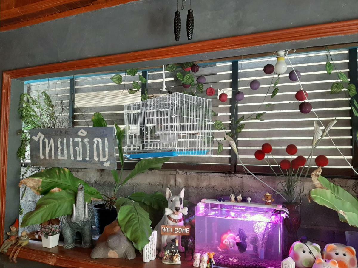 Vanlisut Hotel Ngamwongwan Nonthaburi Kültér fotó